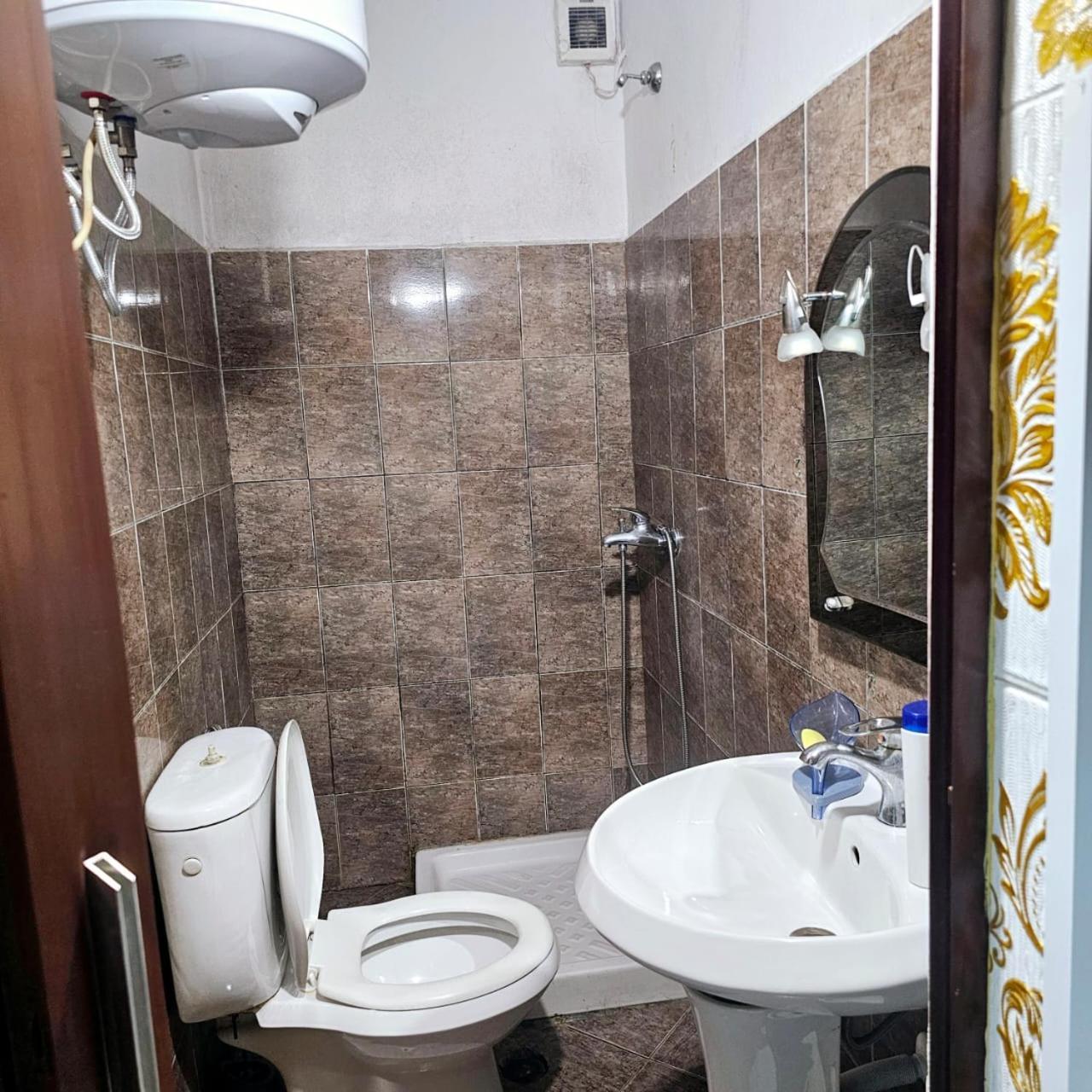 Dafina Hotel Tirana Exterior foto